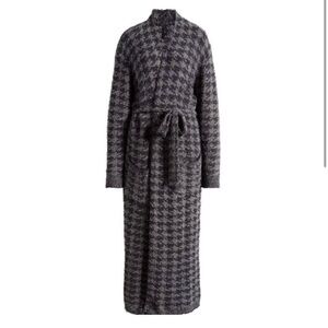 Skims Black/Grey bathrobe. Size S/M